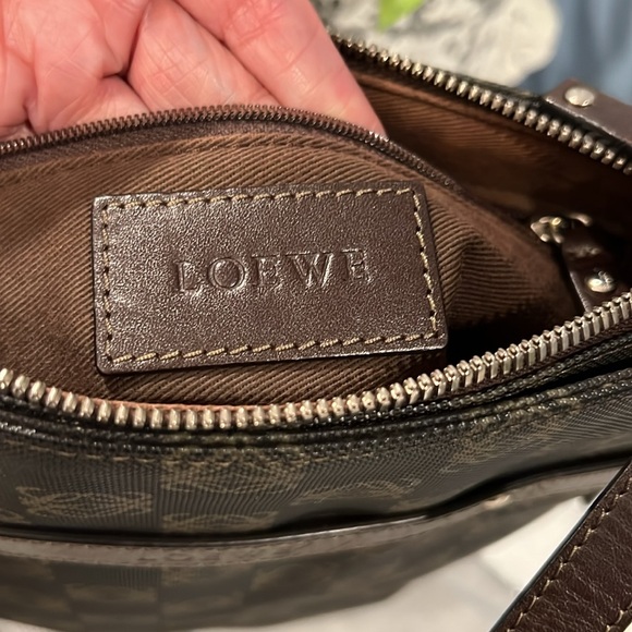 Authentic LOEWE Canvas Shoulder/Crossbody Bag - Picture 13 of 17